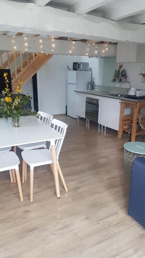 Charmant Logement A La Campagne Gazaupouy Exterior foto